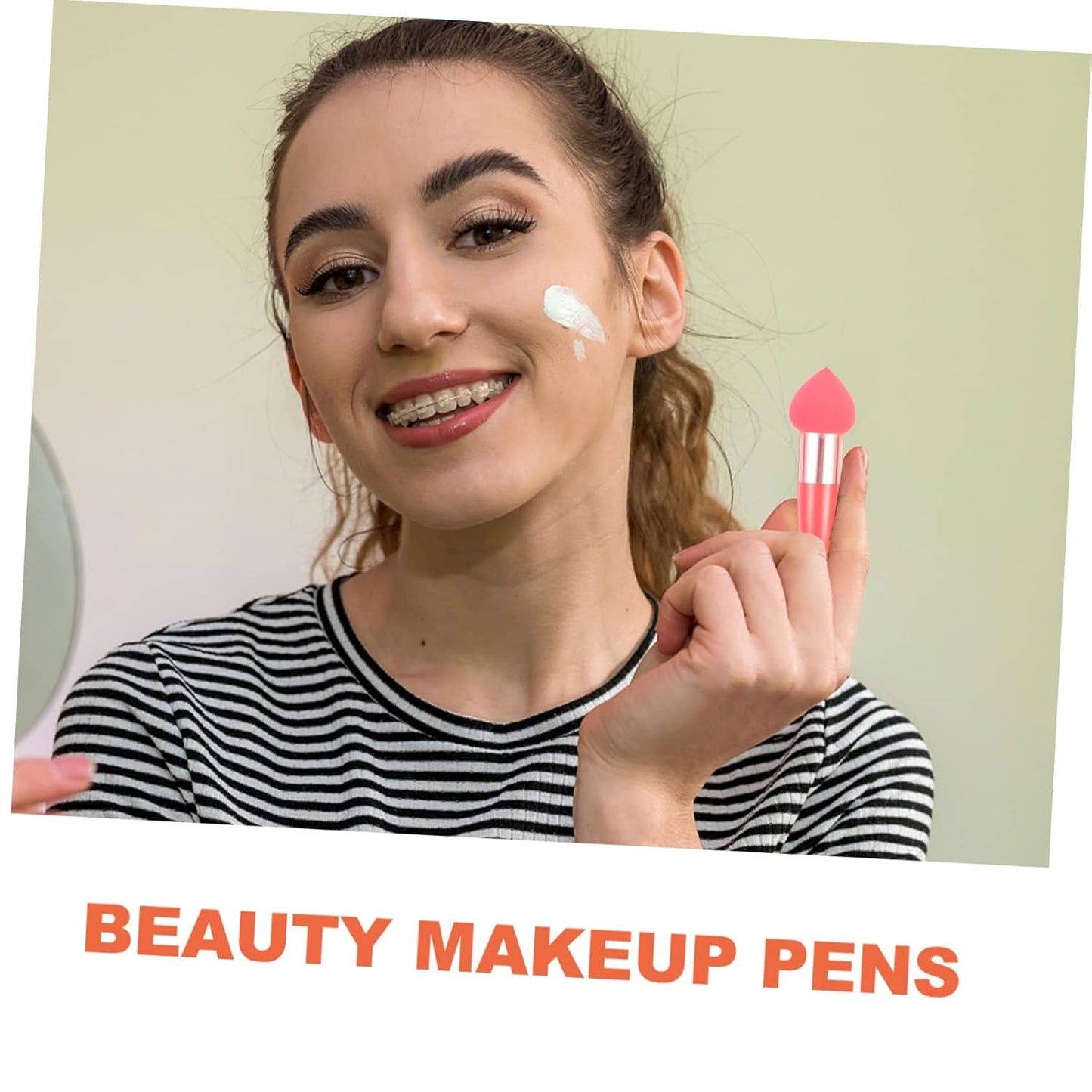 3Pcs Handheld Makeup Pens Set Cosmetic Tools for Blending Foundation and Blush Includes Mushroom Heart and Angled Pens for Convenient Application